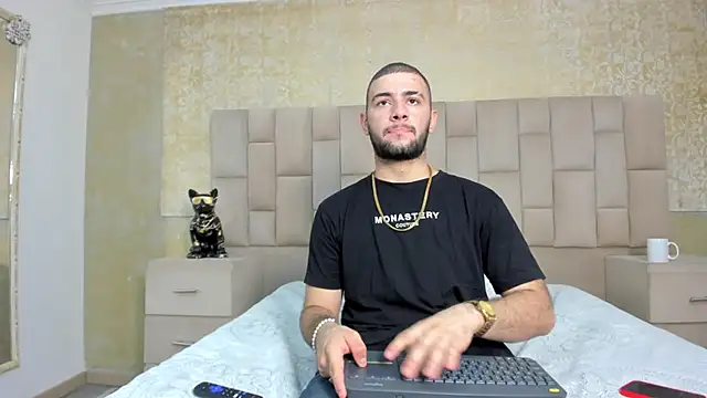 MaximusDick1  online show from October 17, 4:16 am