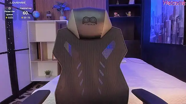 MaximusDick1  online show from March 25, 12:42 pm