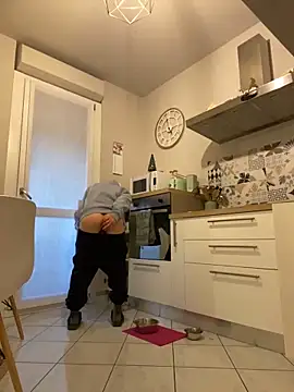 dann1111 online show from January 6, 4:00 pm