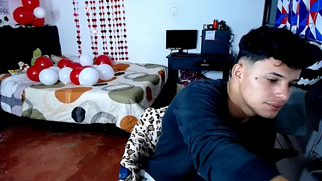 freddy romas online show from April 13, 11:33 am