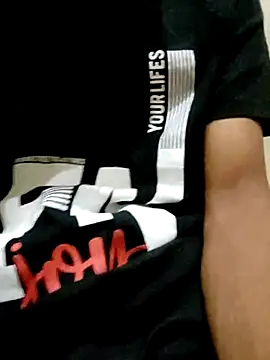 couple3 1 8 online show from November 14, 7:04 pm