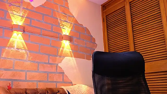 Dylanstonne online show from December 20, 9:11 pm