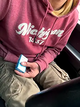 KBD85 online show from November 5, 12:51 pm