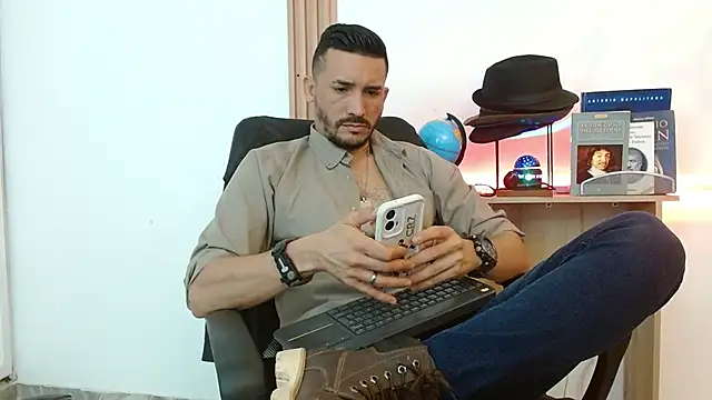 Reiko 85  online show from November 25, 3:03 pm