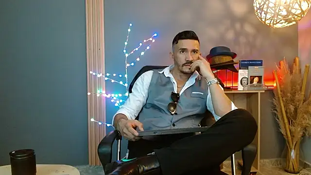 Reiko 85  online show from March 7, 7:33 pm