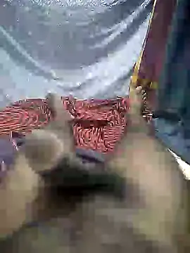 mallucallboy2104 online show from January 2, 9:39 pm