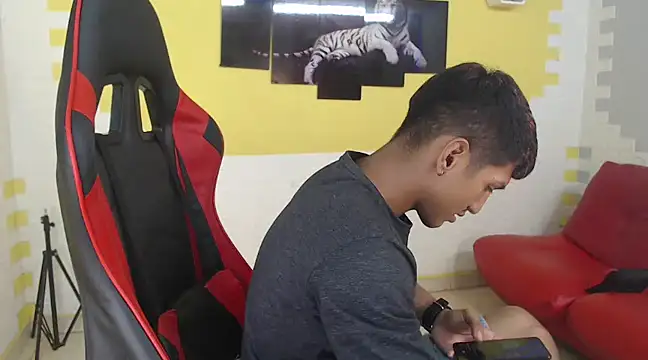 mau elixxx online show from January 9, 3:26 am