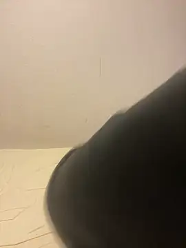 YU-KI00 online show from February 3, 11:26 am