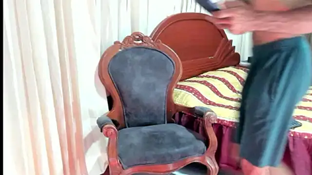 KarlMarley1 online show from February 25, 6:03 am