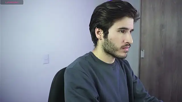 Tony Wylie online show from December 17, 2:55 am