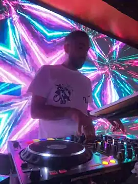 Snapshot of djtimka chatting on September 26, 7:00 pm djtimka online show from September 26, 7:00 pm