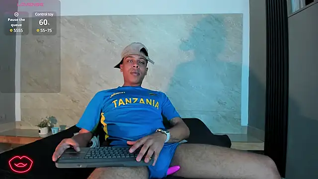 ada-brooke online show from March 9, 3:34 am