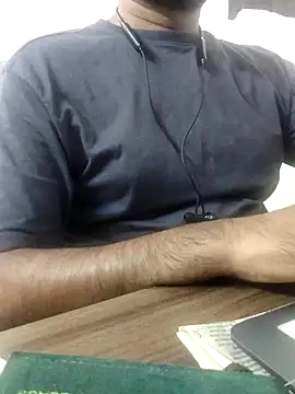 knighttriderr online show from February 12, 6:29 am