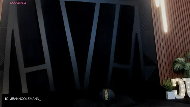 JeanColleman online show from November 28, 11:39 pm