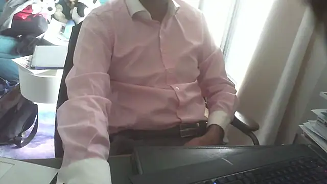 shyfrenchcock1 online show from November 6, 10:29 am