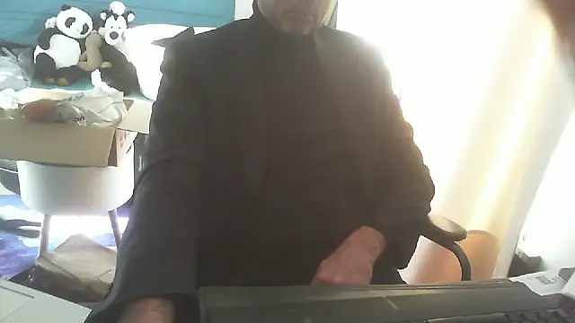 shyfrenchcock1 online show from January 28, 10:12 am