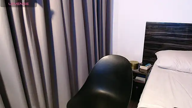 Snapshot of FaustoCock chatting on March 18, 9:34 am FaustoCock online show from March 18, 9:34 am