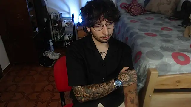 Dereck Dickson online show from October 4, 1:21 am