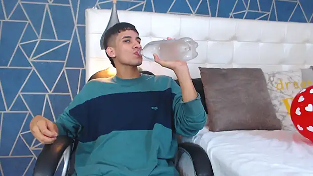 JakeMoxley online show from February 16, 12:32 pm