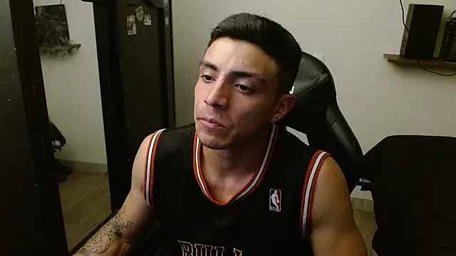 kv   xxx  online show from March 9, 3:11 am