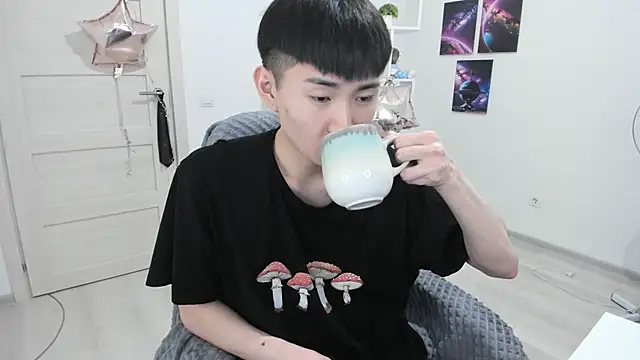 Miram Yu online show from March 22, 10:59 pm