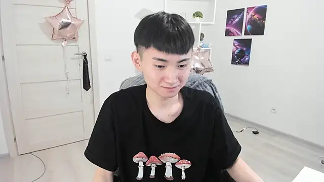 Miram Yu online show from March 15, 6:43 pm