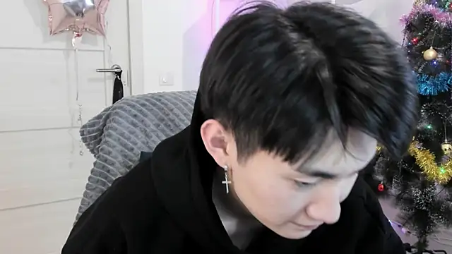 Miram Yu online show from December 20, 2:41 am