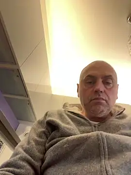 Snapshot of pantomax chatting on January 28, 2:42 pm pantomax online show from January 28, 2:42 pm