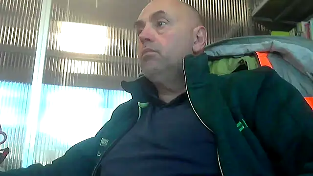 Snapshot of pantomax chatting on October 7, 7:34 am pantomax online show from October 7, 7:34 am