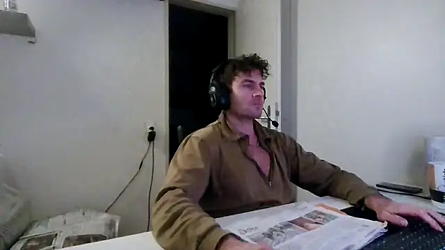 alpha-hunk online show from January 16, 9:06 pm