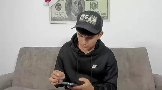 Lyam ap online show from January 1, 4:39 am