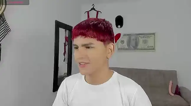 Lyam ap online show from December 24, 7:49 am