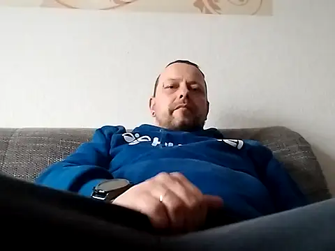 Snapshot of ich411983 chatting on February 28, 3:37 pm ich411983 online show from February 28, 3:37 pm