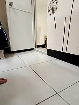 Snapshot of chiata410 chatting on March 17, 2:58 pm chiata410 online show from March 17, 2:58 pm