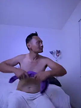 2Fly4Guy online show from October 18, 7:57 am