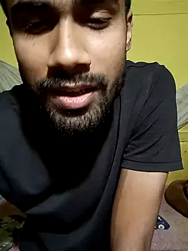 Snapshot of Skinny_Bigass_23 chatting on January 17, 6:14 pm Skinny Bigass 23 online show from January 17, 6:14 pm