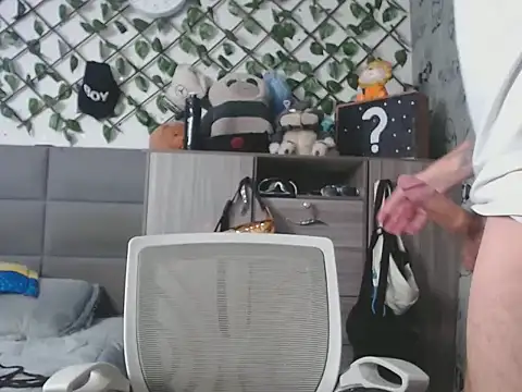 MarceloMilk online show from October 30, 5:42 am