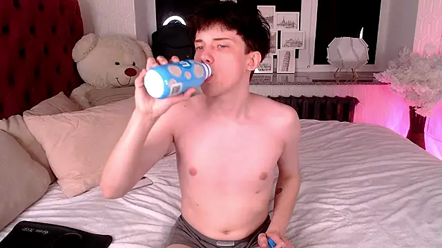 iwillfall online show from March 4, 12:28 am