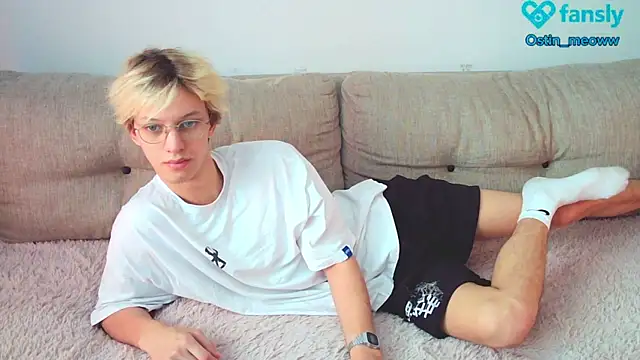 Ostin meow online show from February 6, 7:13 am