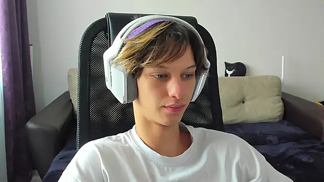 Ostin meow online show from September 21, 8:58 am