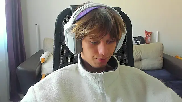 Ostin meow online show from September 11, 2:43 am