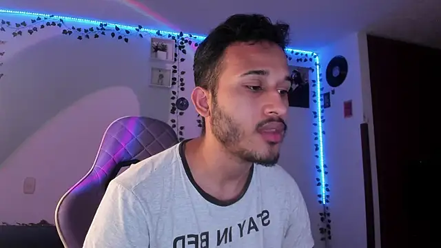 Raf brunette online show from February 4, 10:21 am