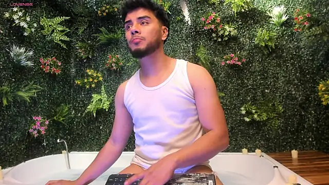 Tommidubois online show from January 12, 3:07 am