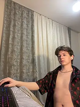 Snapshot of W_N_G_S chatting on January 27, 10:16 pm W N G S online show from January 27, 10:16 pm