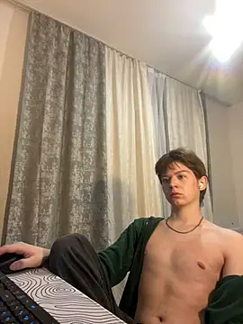 Snapshot of W_N_G_S chatting on January 20, 4:10 am W N G S online show from January 20, 4:10 am