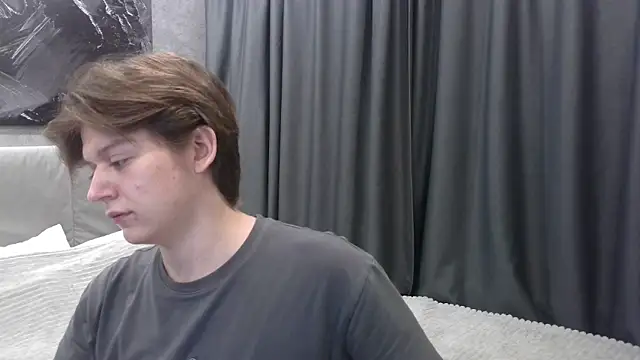 Snapshot of W_N_G_S chatting on September 27, 8:50 pm W N G S online show from September 27, 8:50 pm