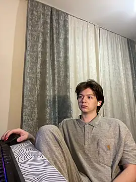 Snapshot of W_N_G_S chatting on March 14, 3:04 am W N G S online show from March 14, 3:04 am