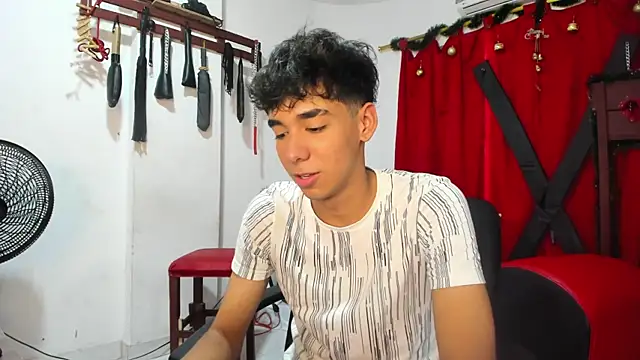 Harry LatinBoy online show from December 17, 7:59 pm