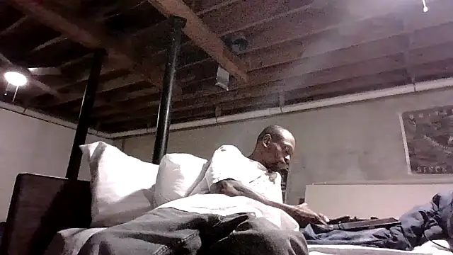 KinGKane84 online show from December 14, 5:40 am