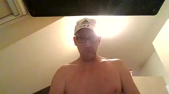 nacktchiller1076 online show from December 4, 9:51 am